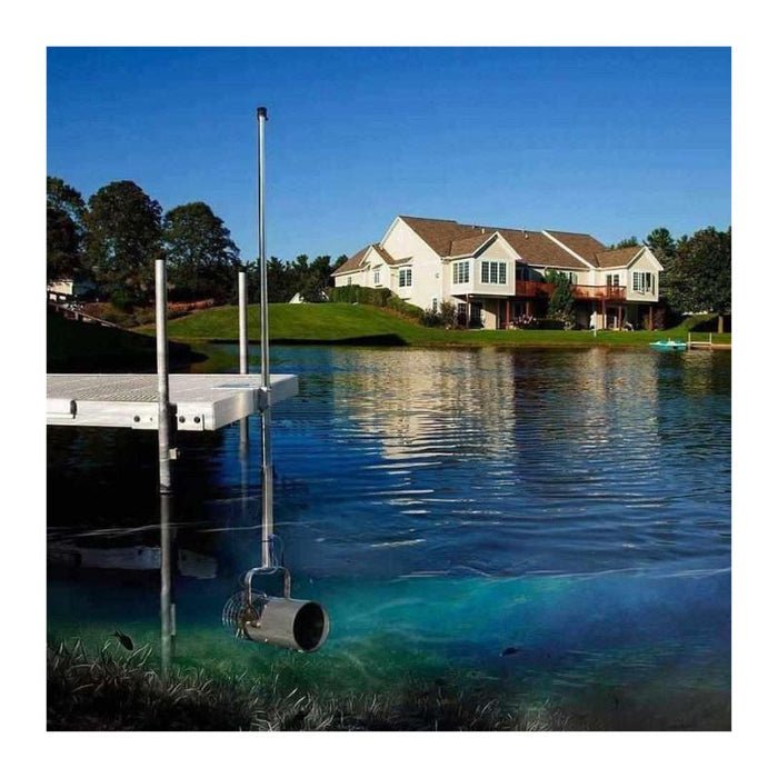 Scott_Aerator_Aquasweep_in_lake